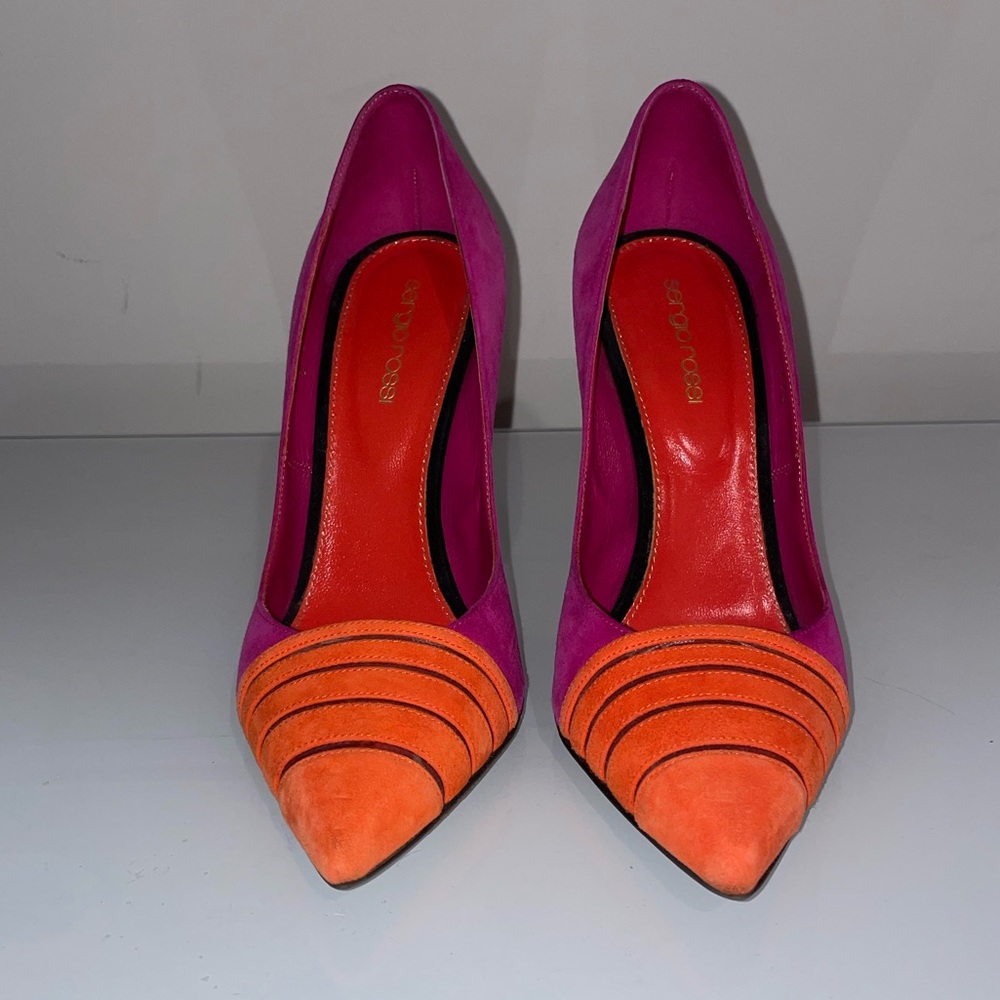 Sergio Rossi Suede Heels. Size 37.5.